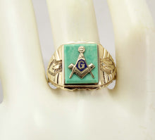 Load image into Gallery viewer, Vintage 1950&#39;s SIGNED Massover of Chicago Masonic Symbol Set in Turquoise 10k Solid Gold Men&#39;s Ring