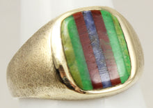 Load image into Gallery viewer, Vintage 1950&#39;s Chryoprase Sodalite Unakite Vesuvianite RARE Intarsia Inlay 10k Solid Gold Men&#39;s Ring