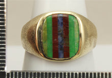 Load image into Gallery viewer, Vintage 1950&#39;s Chryoprase Sodalite Unakite Vesuvianite RARE Intarsia Inlay 10k Solid Gold Men&#39;s Ring